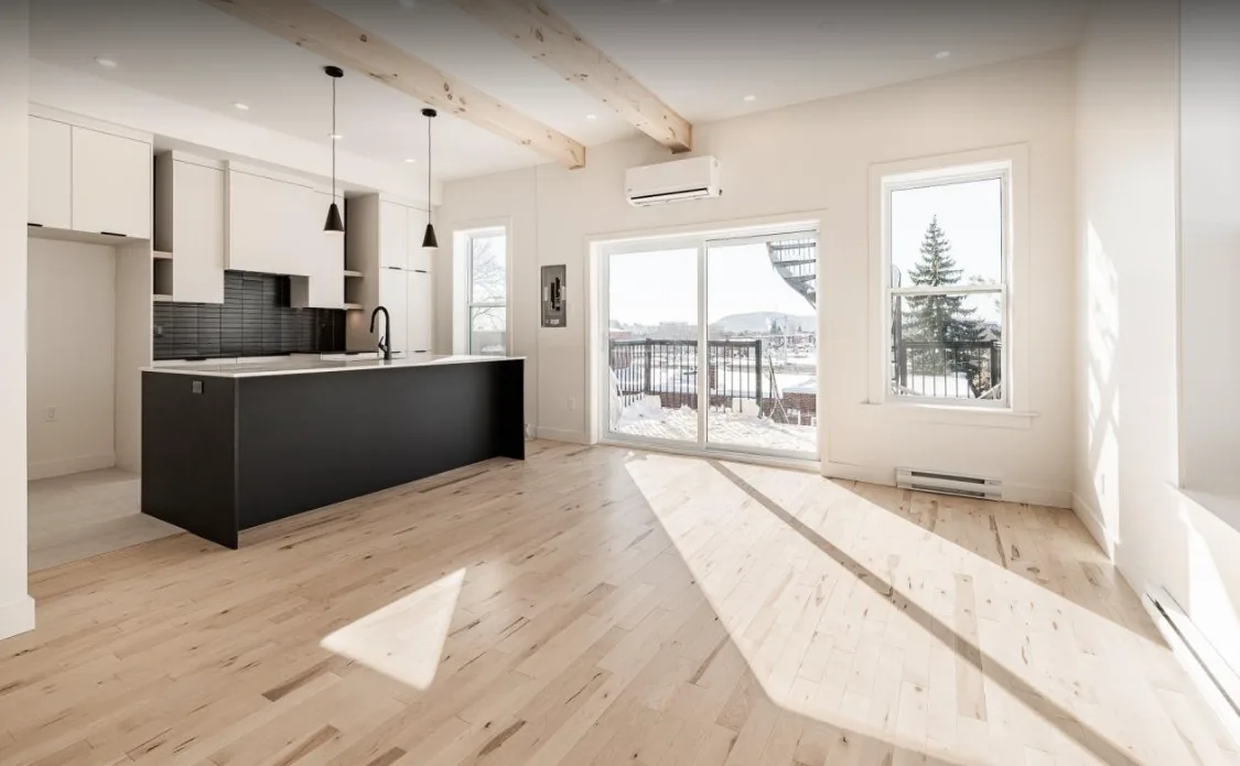 Cuisine résidentielle rénovée à Montréal par Construction Charles Lessard Inc.